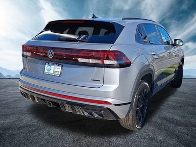 2026 Volkswagen Atlas Cross Sport 2.0T SEL R-Line Black