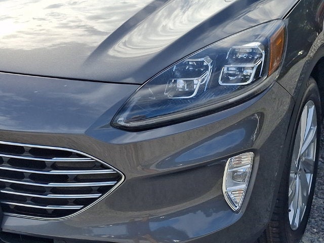 2022 Ford Escape Hybrid Titanium