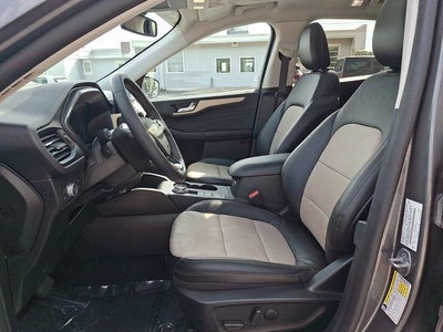 2022 Ford Escape Hybrid Titanium