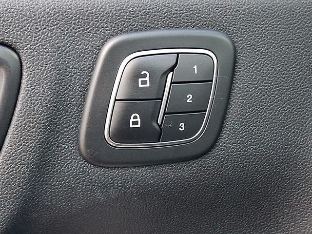 2022 Ford Escape Hybrid Titanium