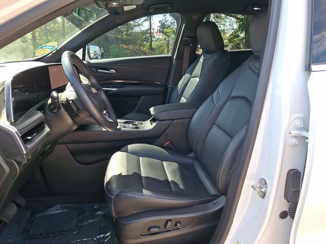 2024 Cadillac XT4 Luxury