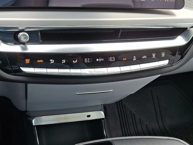 2025 Cadillac LYRIQ Luxury