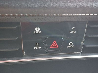2024 Volkswagen Atlas Cross Sport 2.0T SEL R-Line