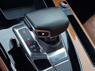 2023 Audi Q5 45 S line Premium quattro