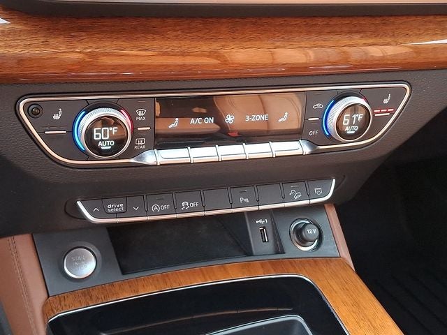 2023 Audi Q5 45 S line Premium quattro